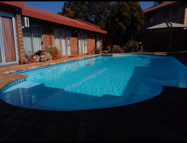 BUSINESS FOR SALE IN VANDERBIJLPARK SE 3